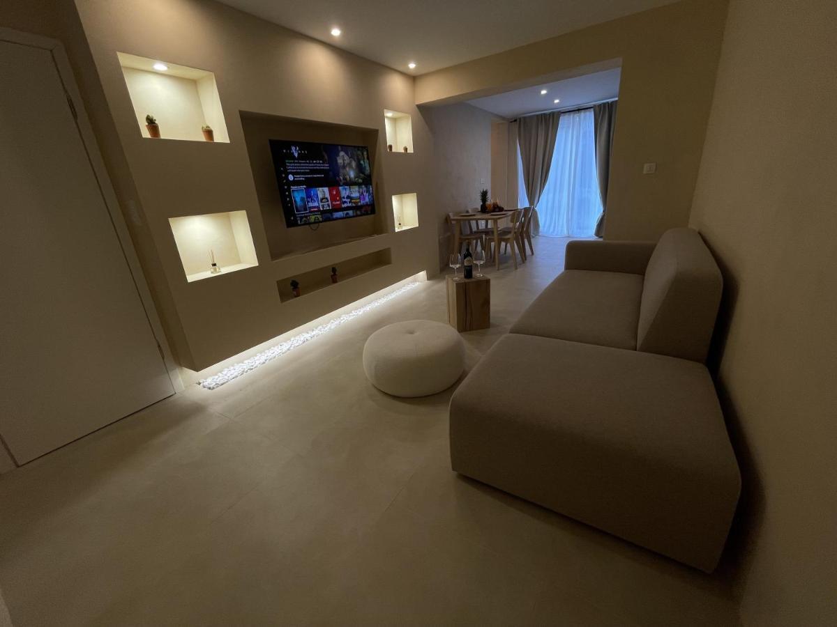 Cozy Apartment Matijas With Private Parking And Terrace Split Exteriör bild