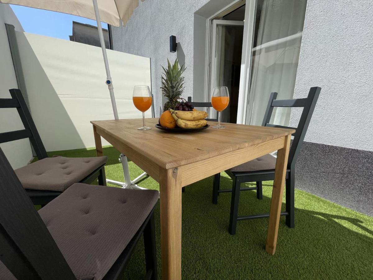 Cozy Apartment Matijas With Private Parking And Terrace Split Exteriör bild